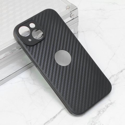 Zastitna futrola Carbon fiber - iPhone 15 crna (sa otvorom za logo).
