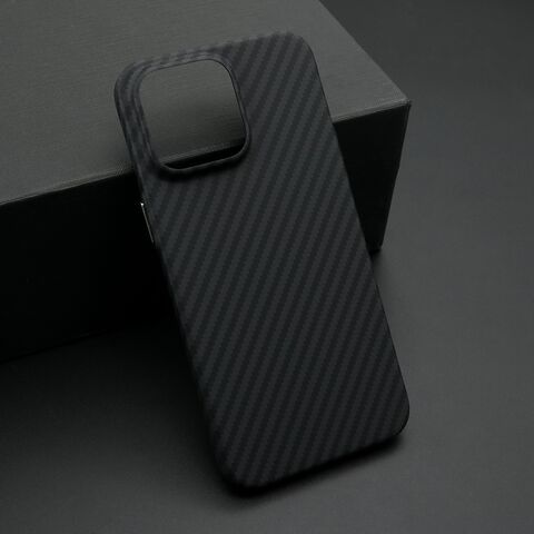 Zastitna futrola CARBON STRIPES - iPhone 15 Pro Max (6.7) crna (MS).