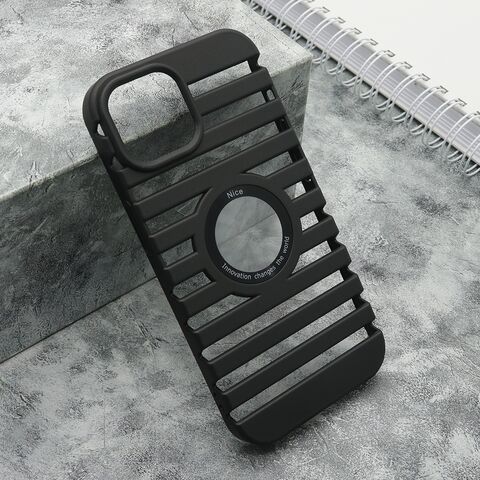 Zastitna futrola LINES LOGO CUT - iPhone 15 crna (MS).