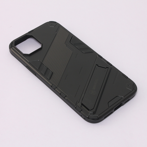 Zastitna futrola Strong II - iPhone 14 Plus crna.