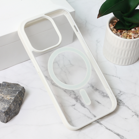 Zastitna futrola Magsafe Shining Camera - iPhone 15 Pro 6.1 bela.