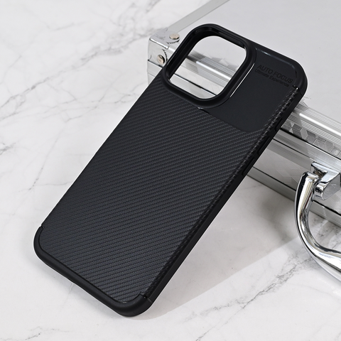 Zastitna futrola Defender Carbon - iPhone 16 Pro Max 6.9 crna.
