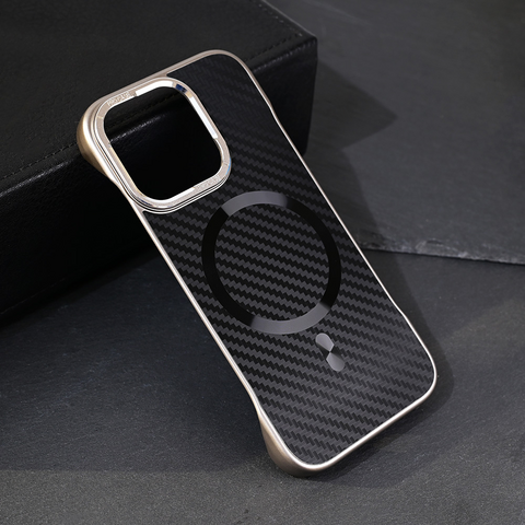 Zastitna futrola Magsafe Carbon - iPhone 16 Pro crna.